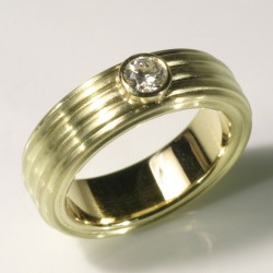  Ring, 750 gold, brilliant-cut diamond, 0.26 ct