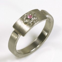 Ring, 950- Palladium, pinker Saphir